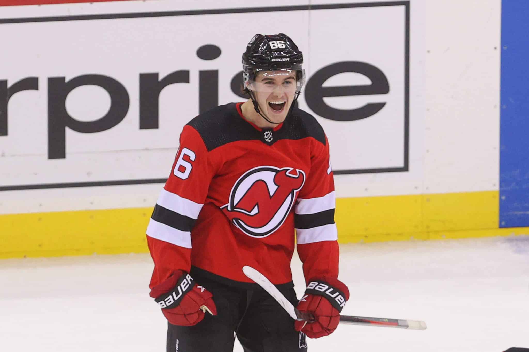 Jack Hughes scorer to ganger når Devils vinner